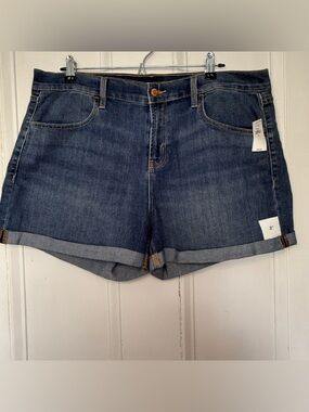 Old Navy Mid-Rise Wow Jean Shorts - Dark Wash - Size 16 - NWT